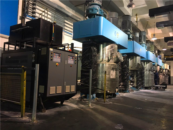 冷熱兩用油循環模溫機 冷熱兩用油循環模溫機